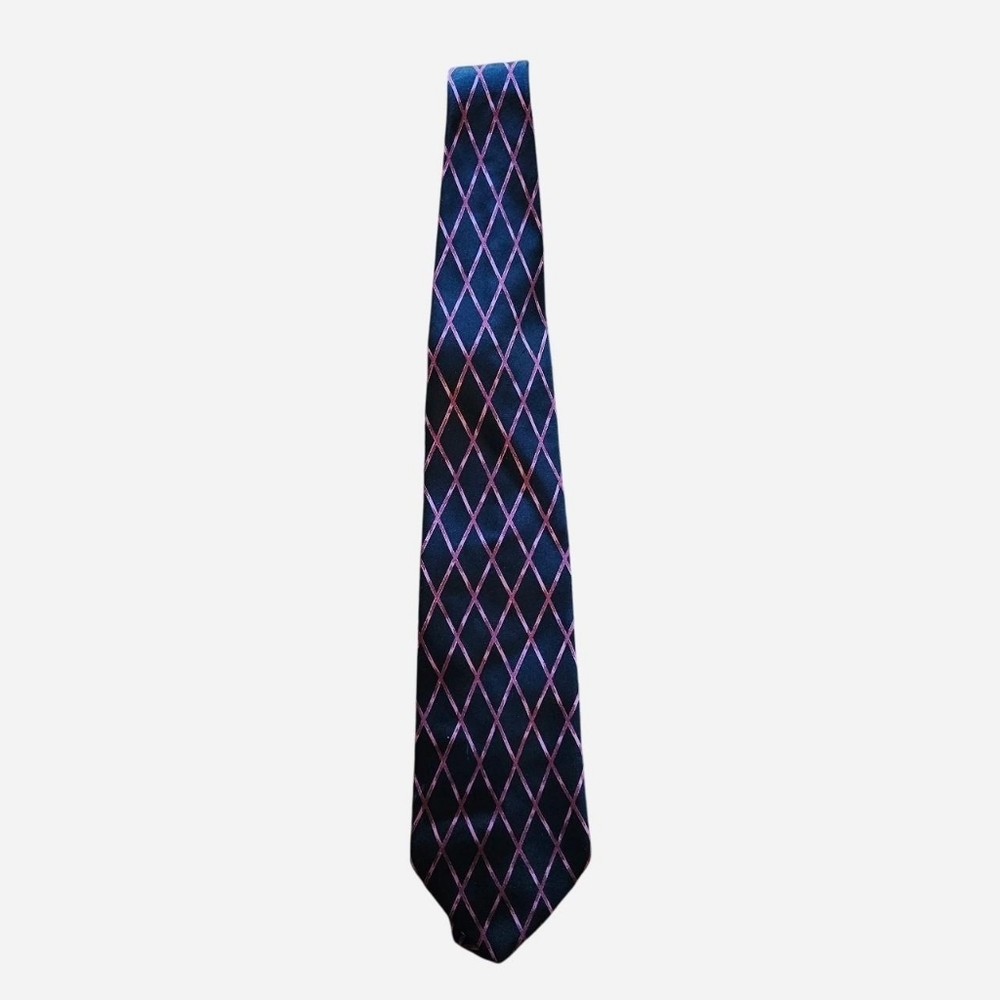Alfani 100% Silk Diamond Pattern Tie Black & Red / Pink